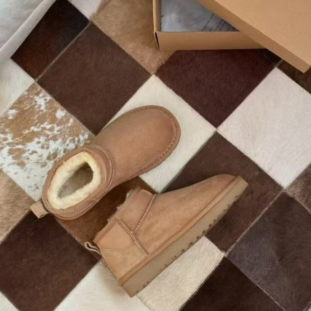 UGG Women's Classic Ultra Mini Boots